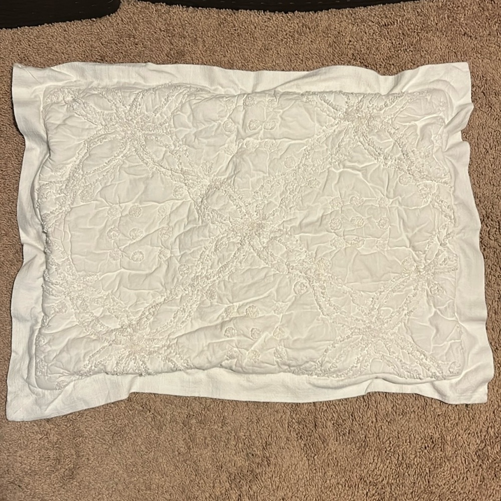 Pottery Barn Candlewick 100% cotton pillow sham standard size - Picture 2 of 5